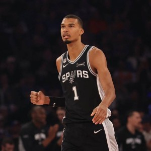 追加处罚？NBA将审查文班对布伦森的犯规动作