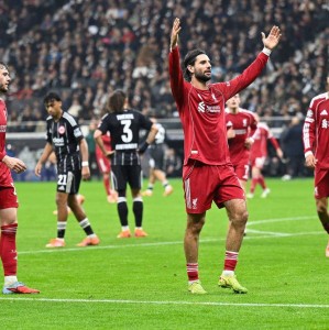 4.84亿沉没！利物浦更衣室崩塌，球迷为何高呼阿隆索？