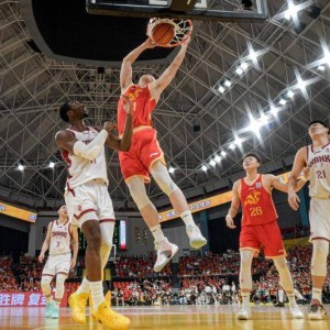 体坛联播｜曼联即将转正卡里克，国际米兰赢得双冠王