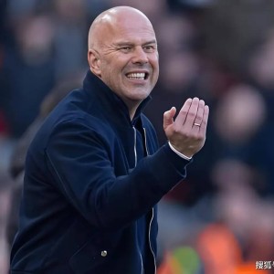 利物浦1-1切尔西遭嘘：BIG6内战全崩！，斯洛特亲手埋葬红军王朝