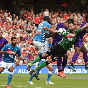 意甲：那不勒斯VS拉齐奥，9分差距下的倔强！那不勒斯主场死磕拉齐奥，卫冕希望最后一搏